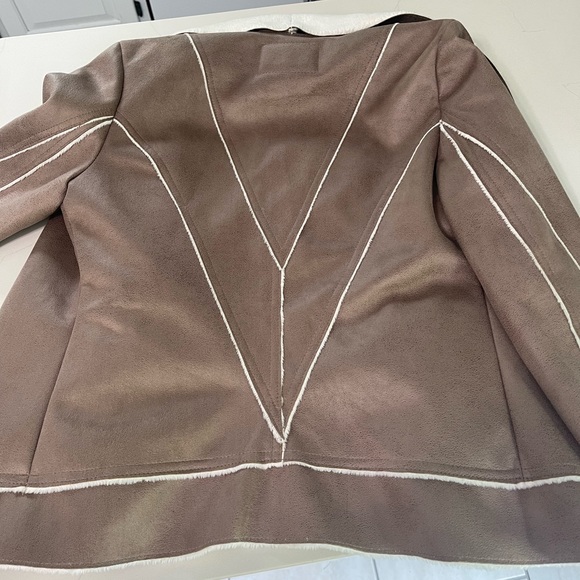 Vintage Guess Suede Jacket - Picture 2 of 4